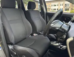 Toyota IST 2005