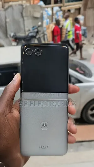 Motorola Razr (2023) 256 GB