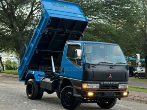 Mitsubishi Canter Tiper 4d33 1999 Blue