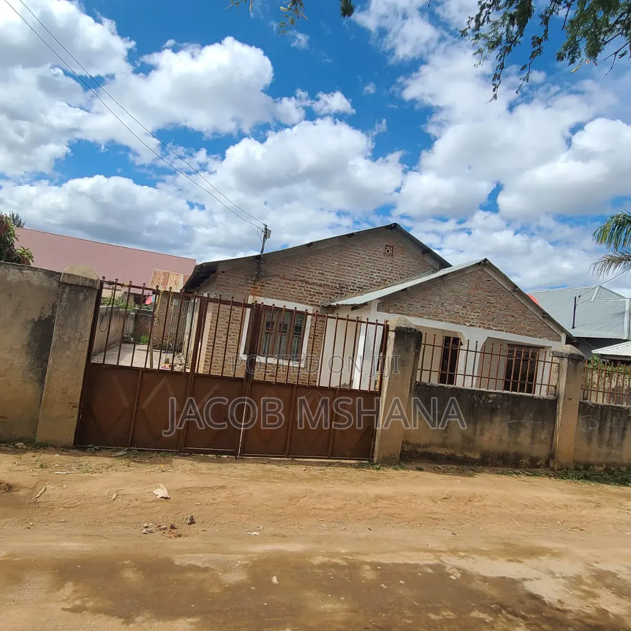 4bdrm House in Shayo Street, Iringa Municipal for sale