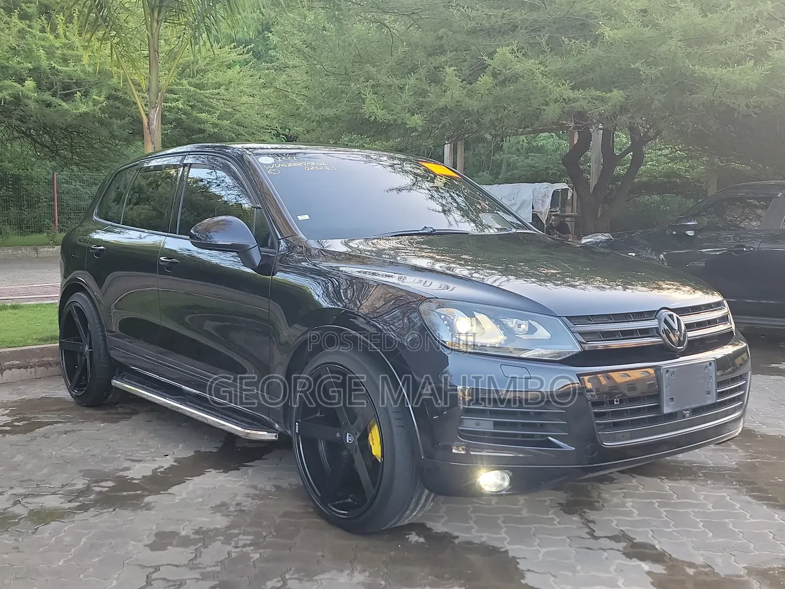 Volkswagen Touareg 2011 Black