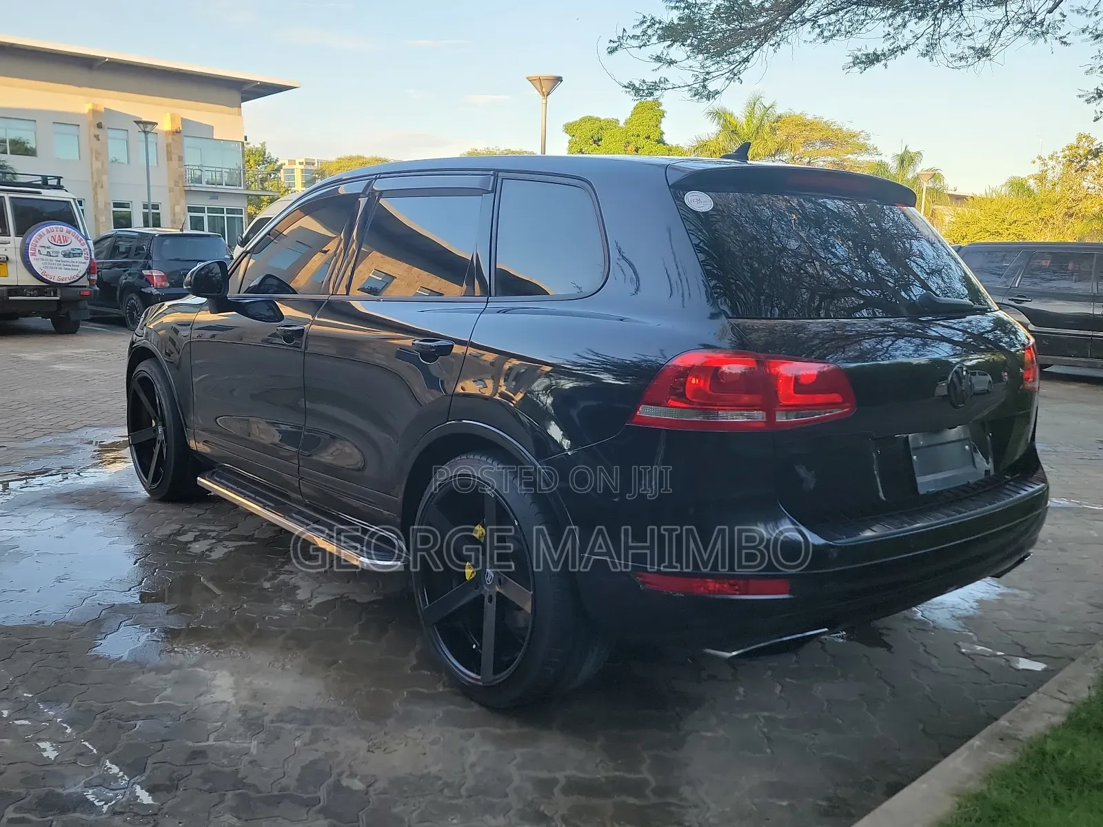 Volkswagen Touareg 2011 Black