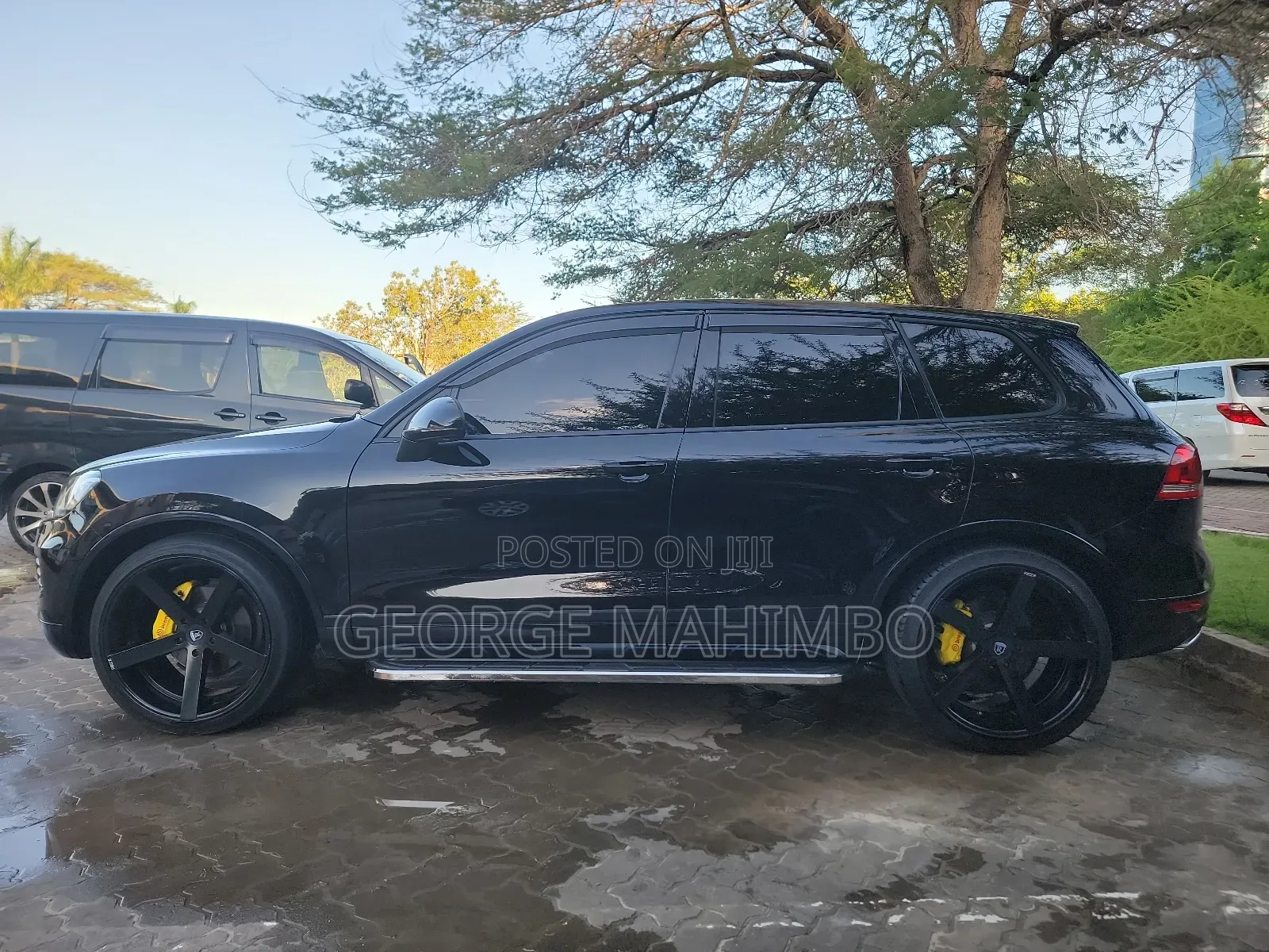 Volkswagen Touareg 2011 Black