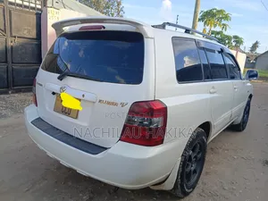 Toyota Kluger 2005 White