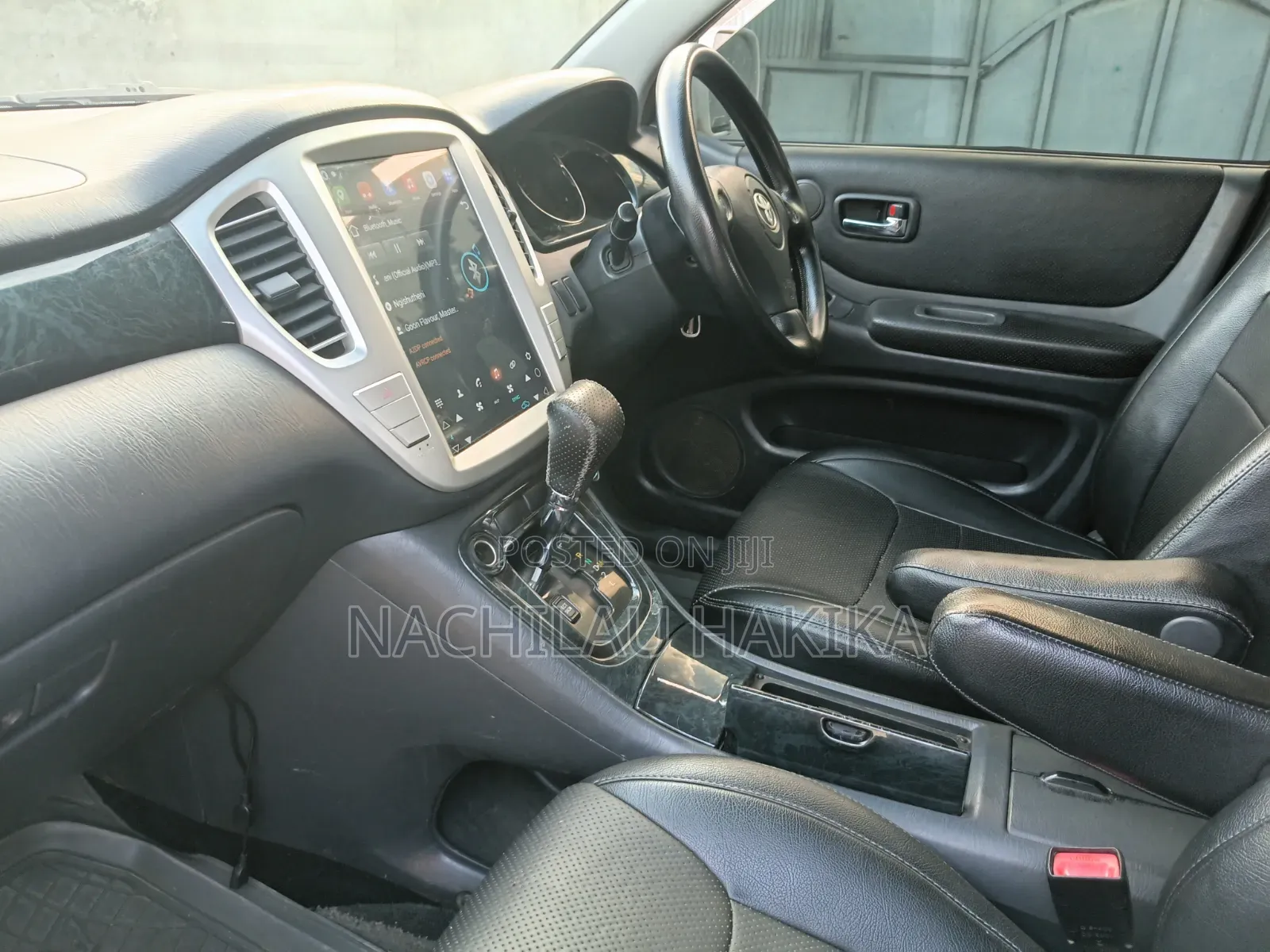 Toyota Kluger 2005 White