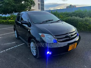 Toyota IST 2004 Black