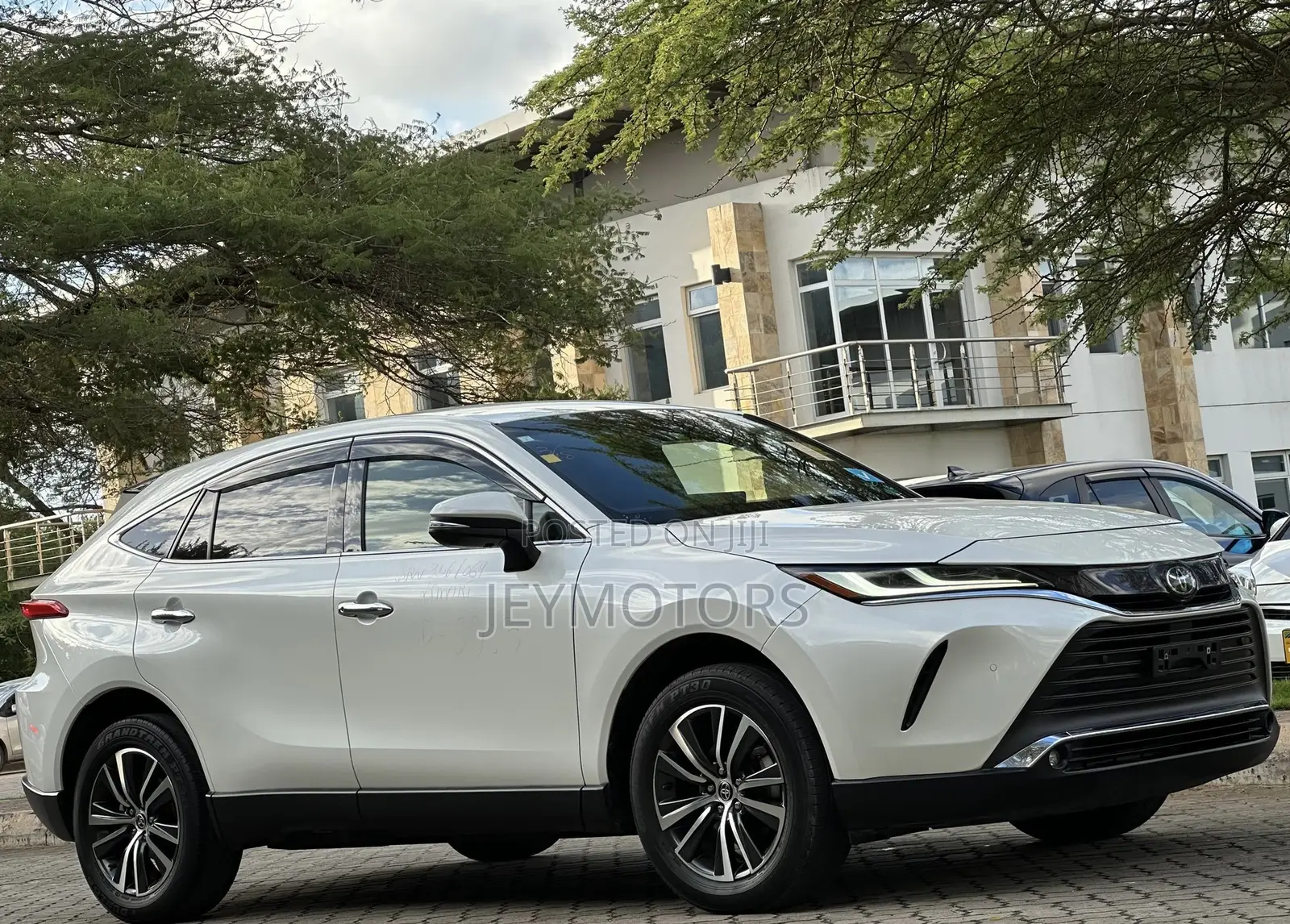 Toyota Harrier 2021 White