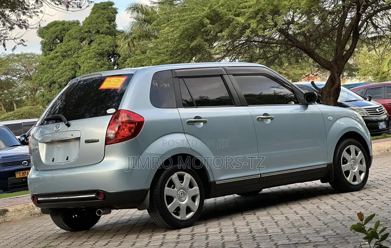 Mazda Verisa 2008 Blue