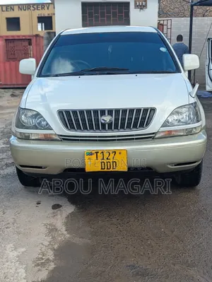 Toyota Harrier 2.4 4WD 2005 Off white