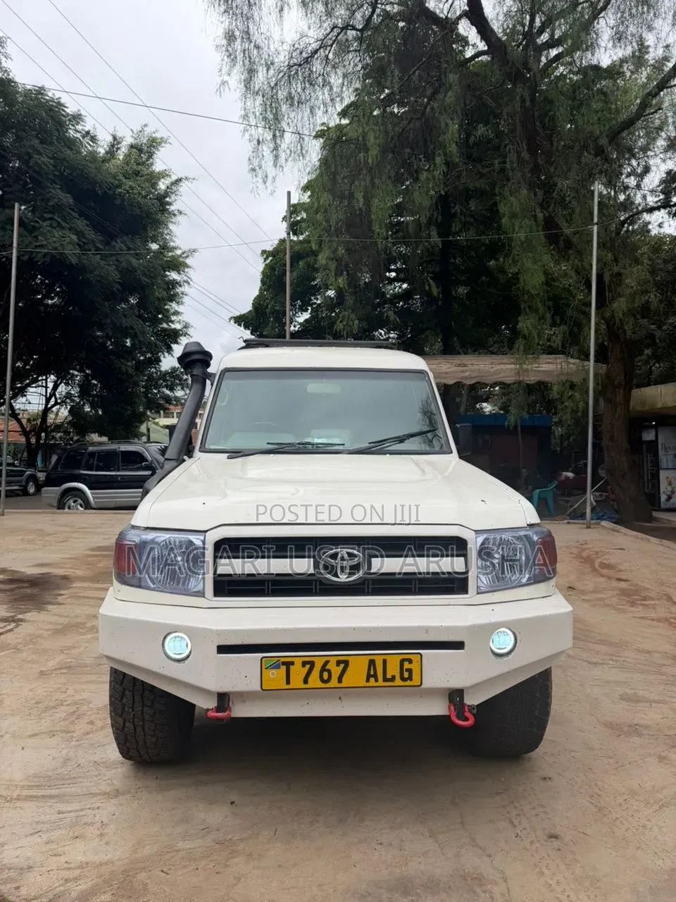 Toyota Land Cruiser 2003 White