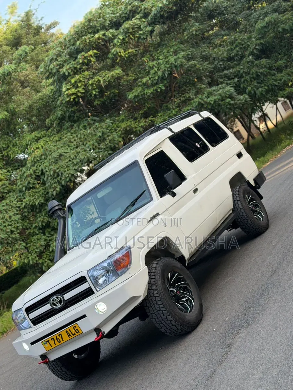 Toyota Land Cruiser 2003 White
