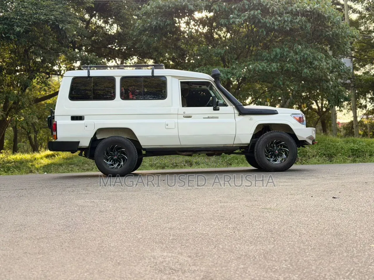 Toyota Land Cruiser 2003 White