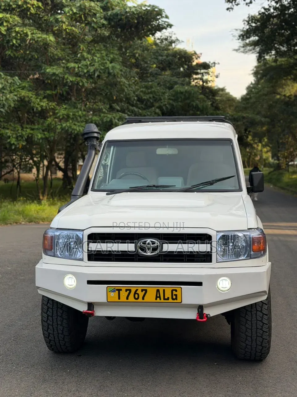 Toyota Land Cruiser 2003 White