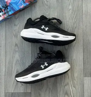 Under Armour Charged Bandit Tr 3 Sp Sneakers