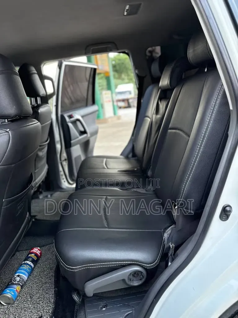 Toyota Land Cruiser Prado 2010 White