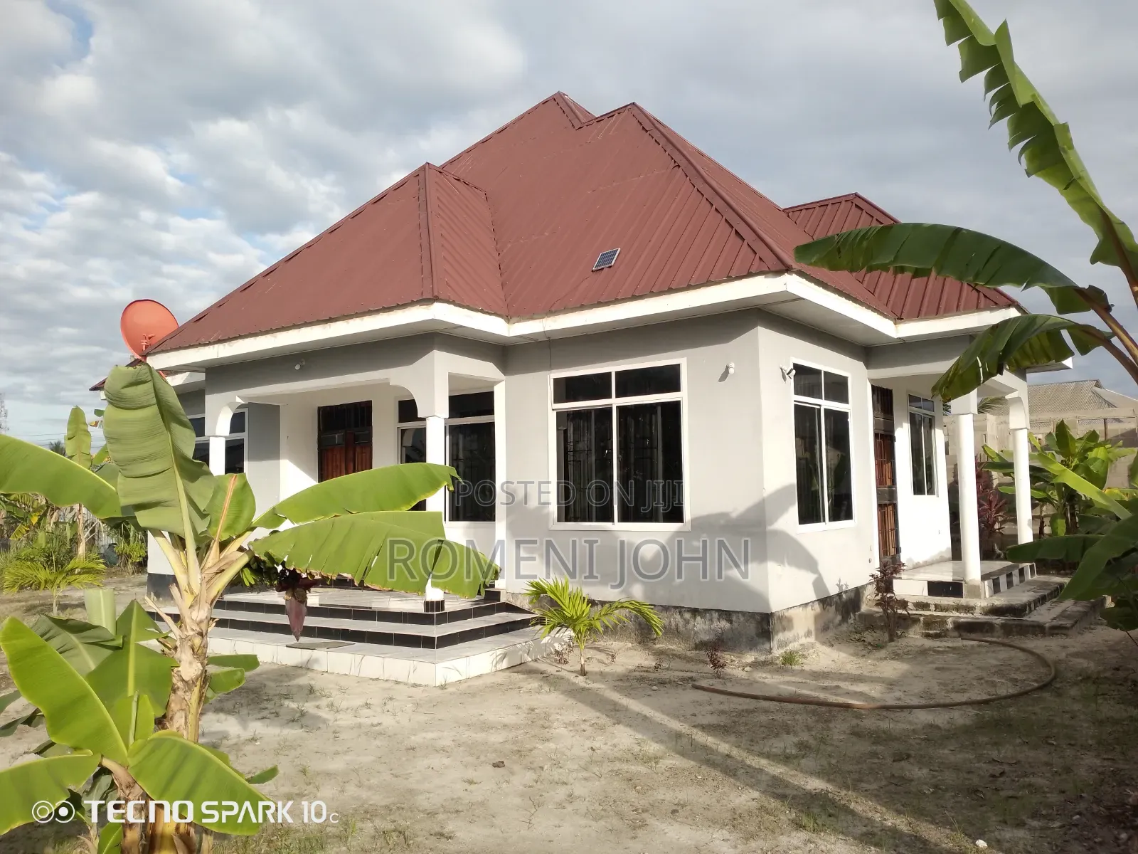 4bdrm House in Tanzania Daresalaam, Ukonga for sale