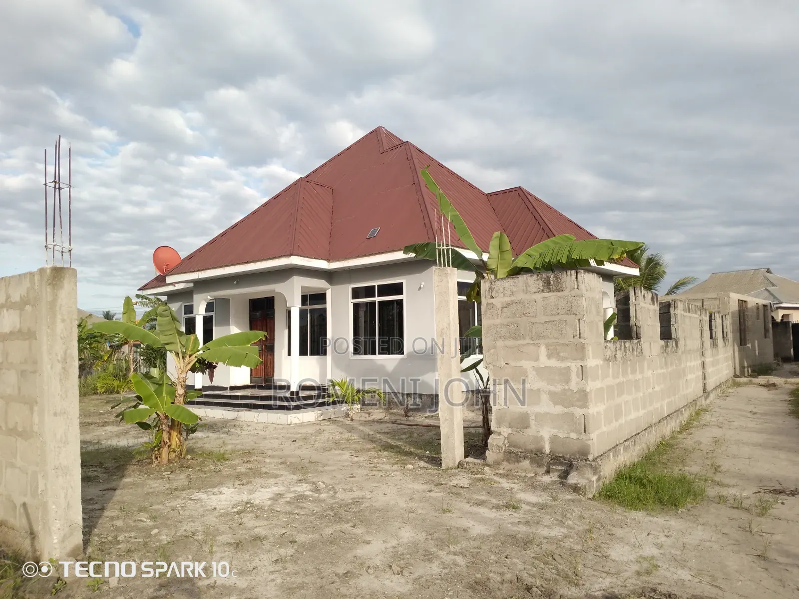 4bdrm House in Tanzania Daresalaam, Ukonga for sale