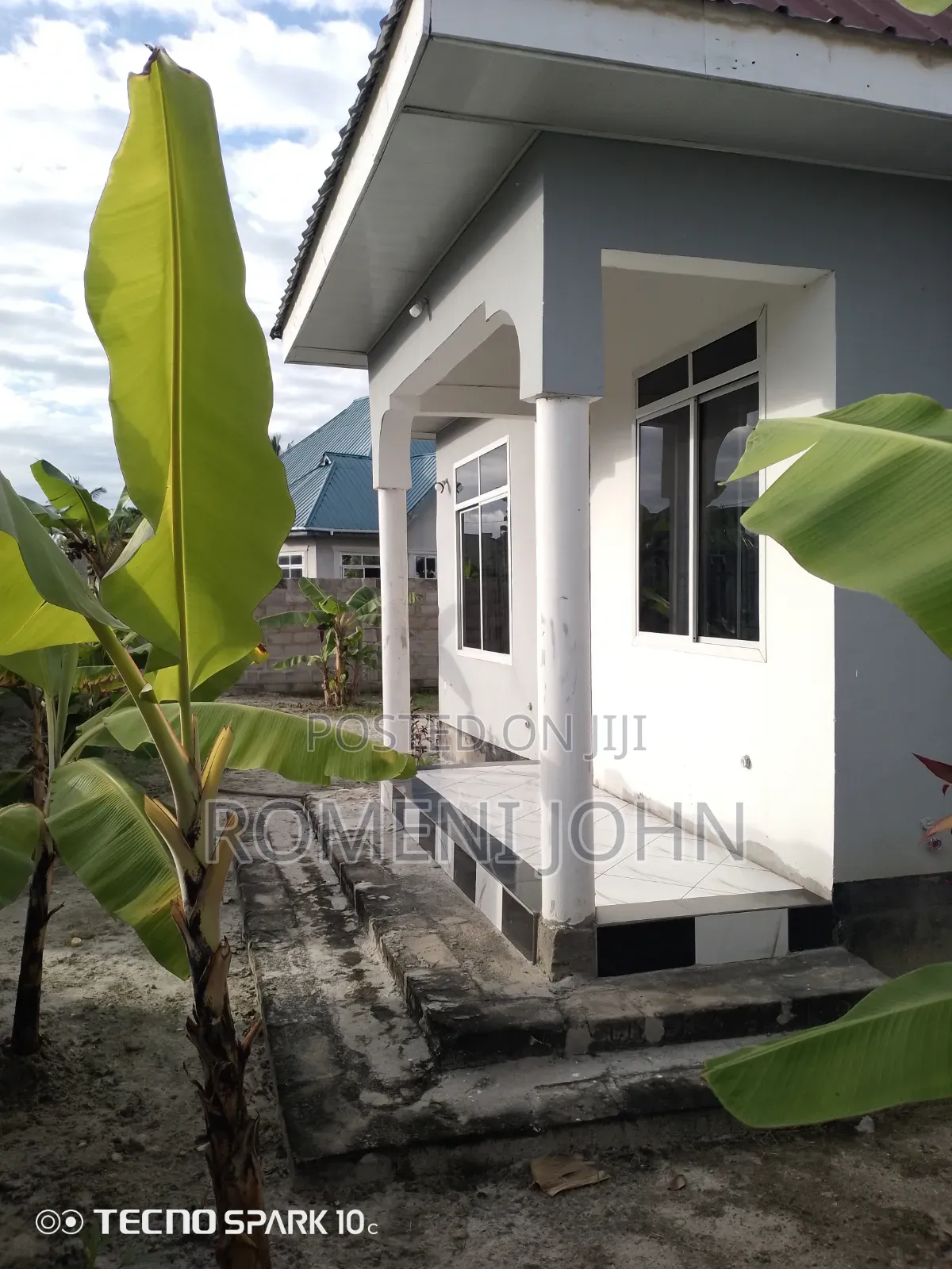 4bdrm House in Tanzania Daresalaam, Ukonga for sale