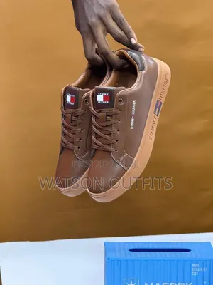Men's Leather Shoes or Raba Hotly Made Za Tommy Hilfiger Brand