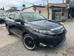 Toyota Harrier 2.0 2014 Black