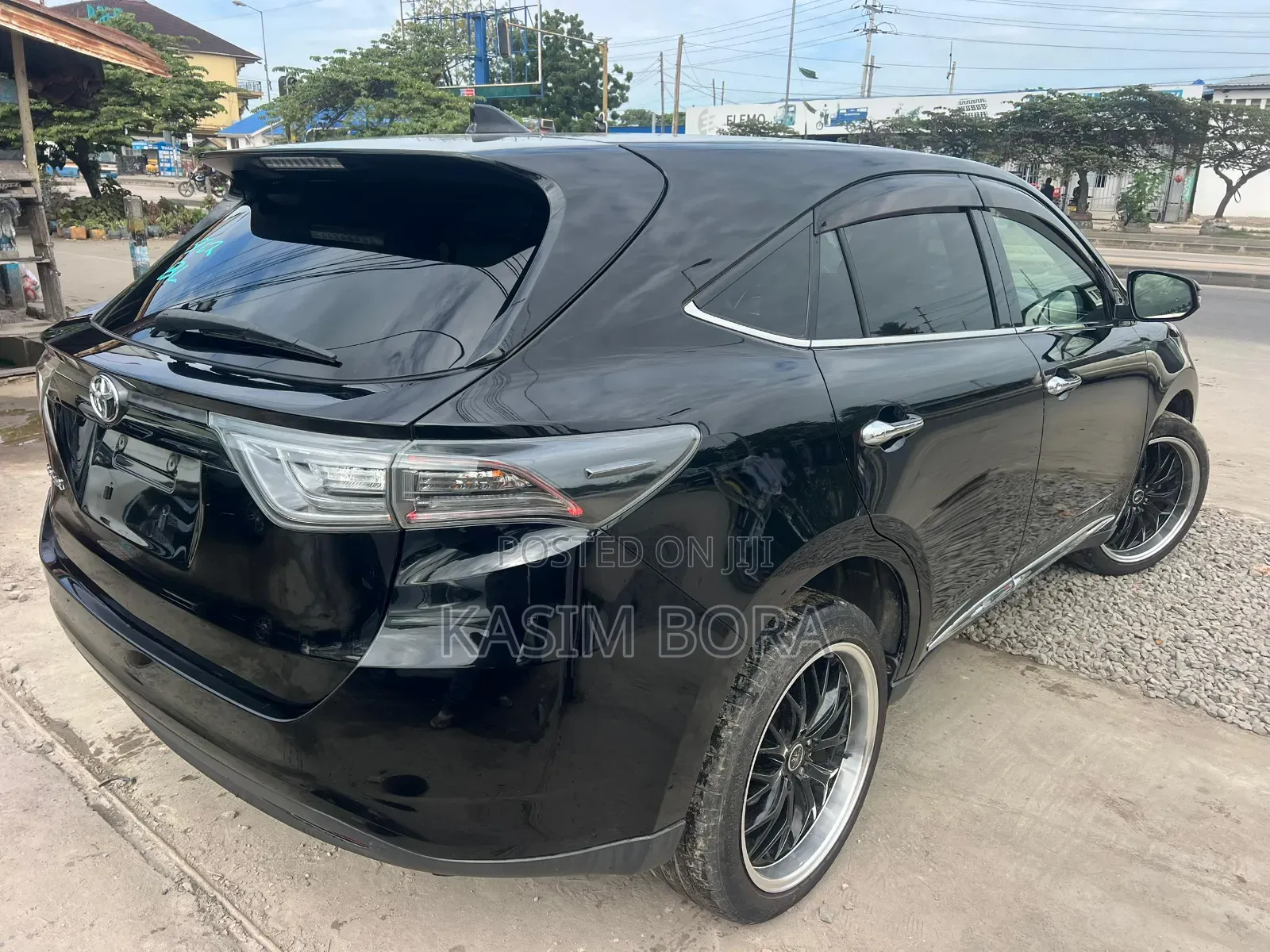 Toyota Harrier 2.0 2014 Black