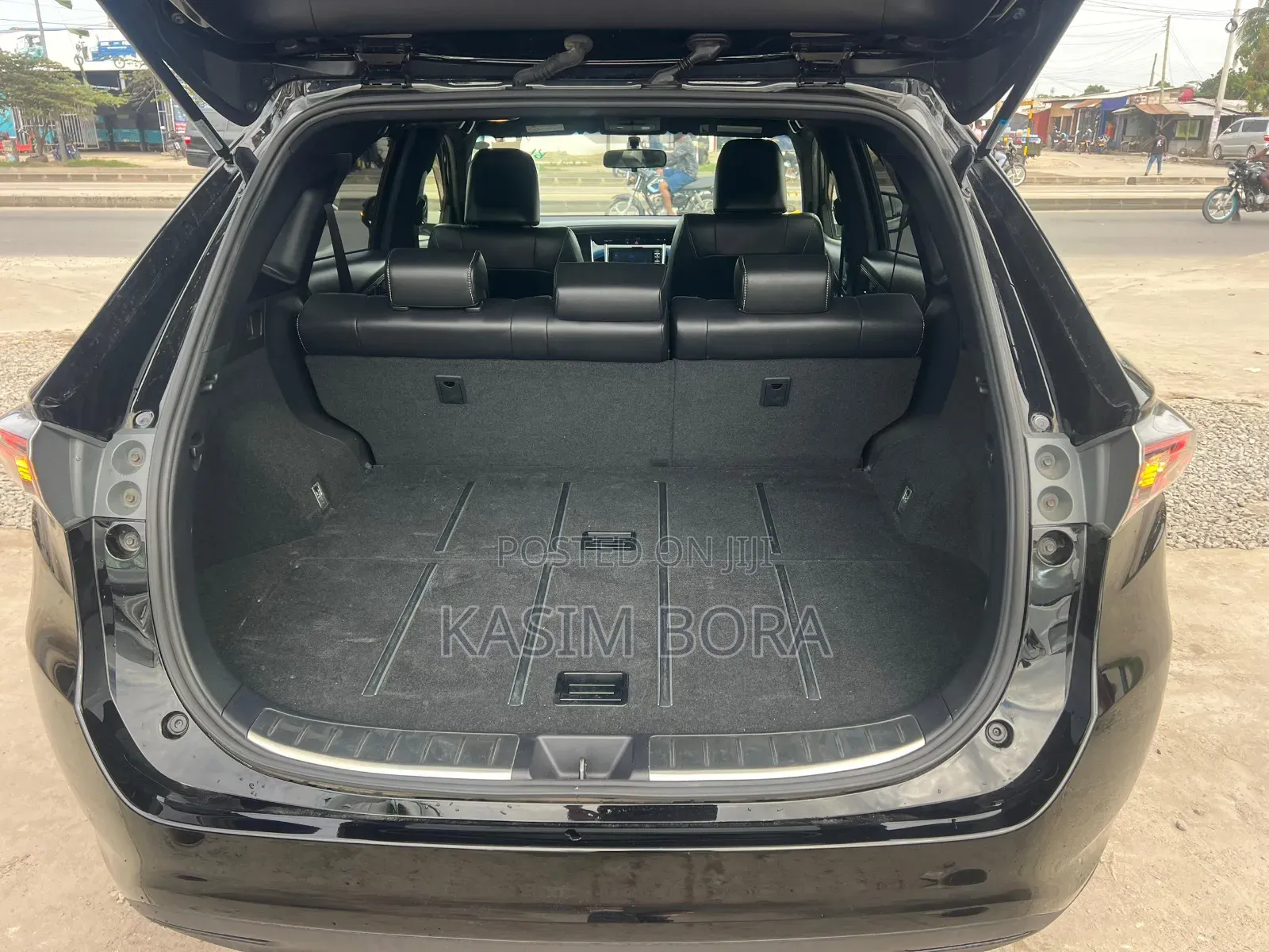 Toyota Harrier 2.0 2014 Black