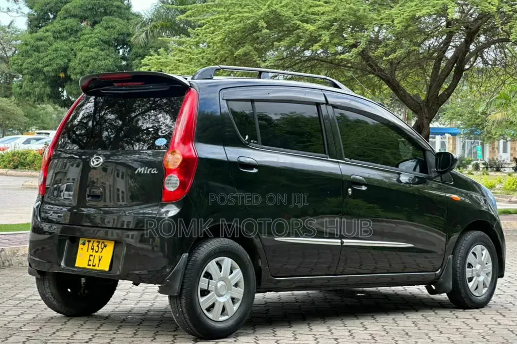 Daihatsu Mira 2010 Black
