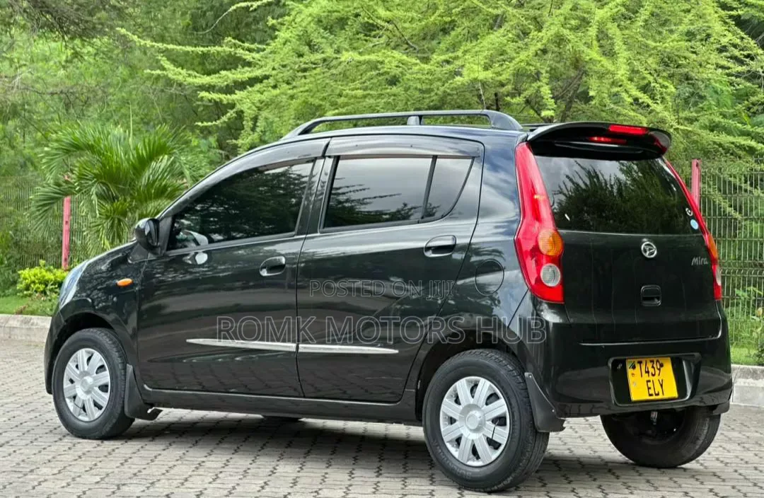 Daihatsu Mira 2010 Black