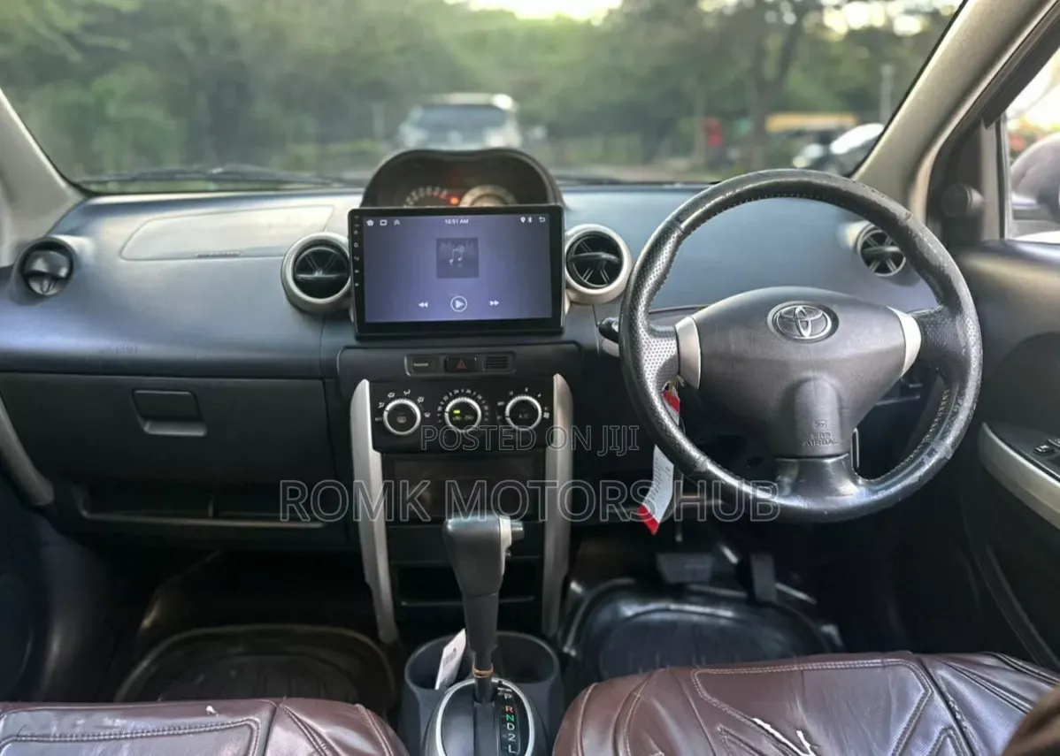 Toyota IST 2005 Black