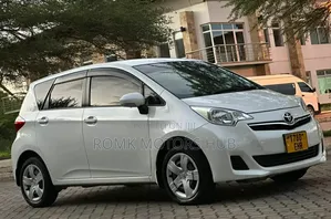 Toyota Ractis 2012 White