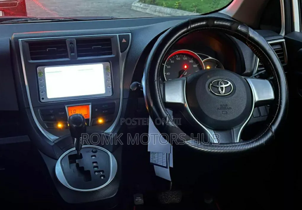 Toyota Ractis 2012 White