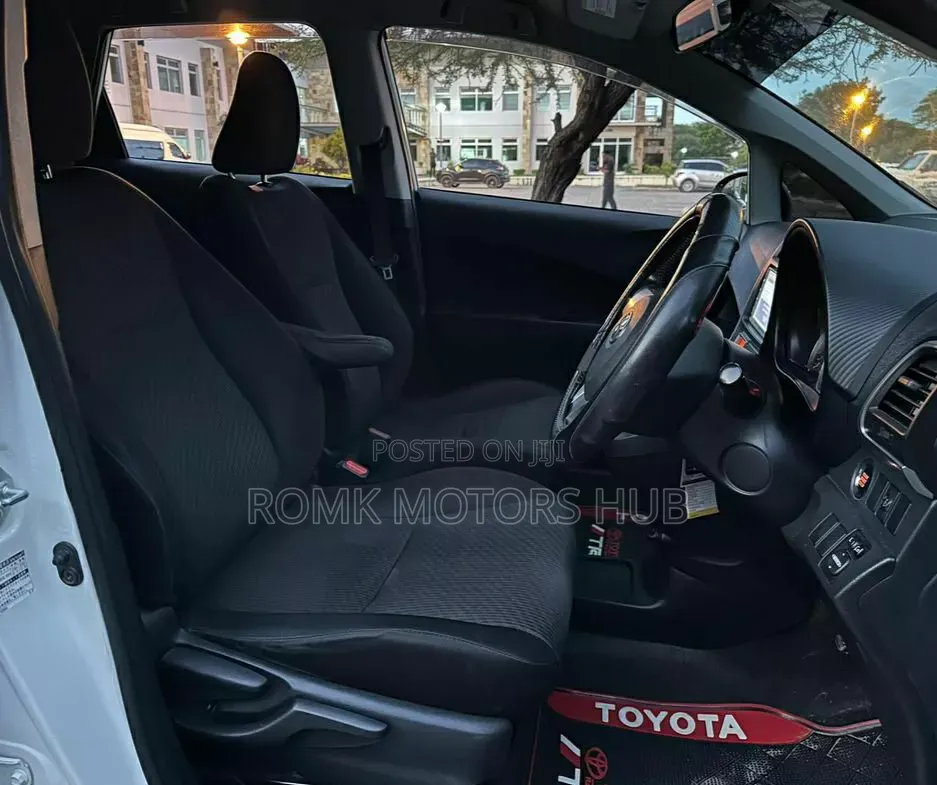 Toyota Ractis 2012 White