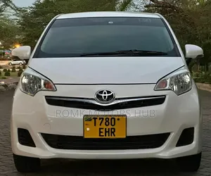 Toyota Ractis 2012 White