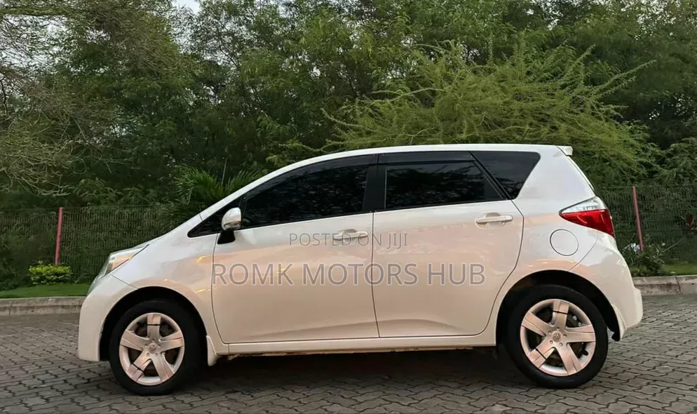 Toyota Ractis 2012 White