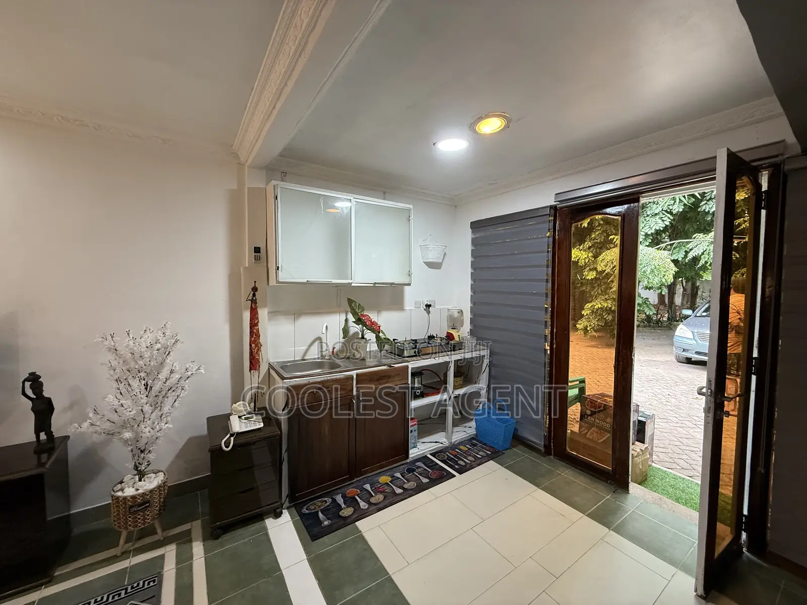 Furnished 1bdrm House in Coolest Estate, Oyster Bay for rent