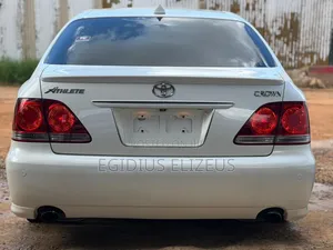 Toyota Crown 2004 White