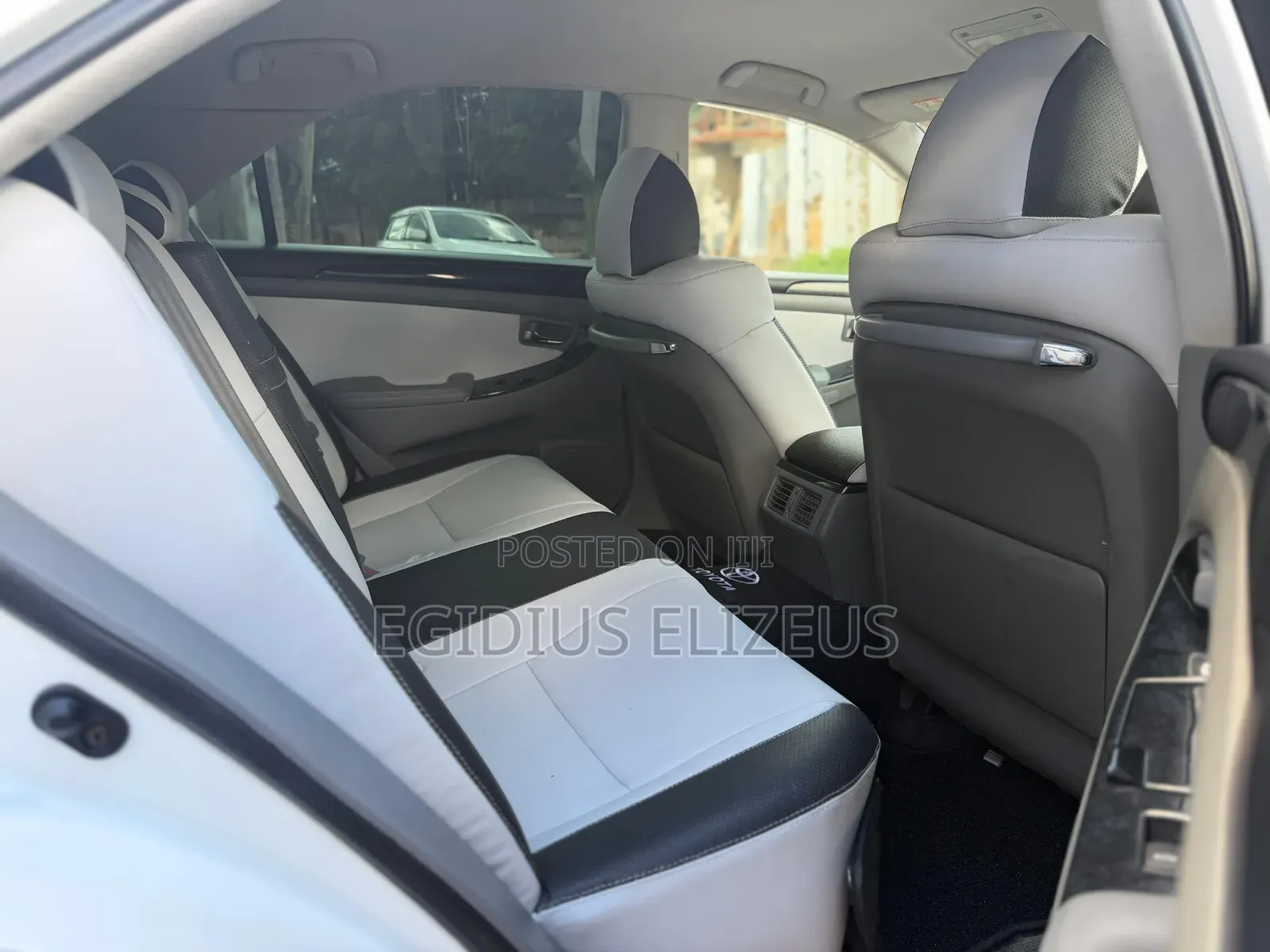 Toyota Crown 2004 White