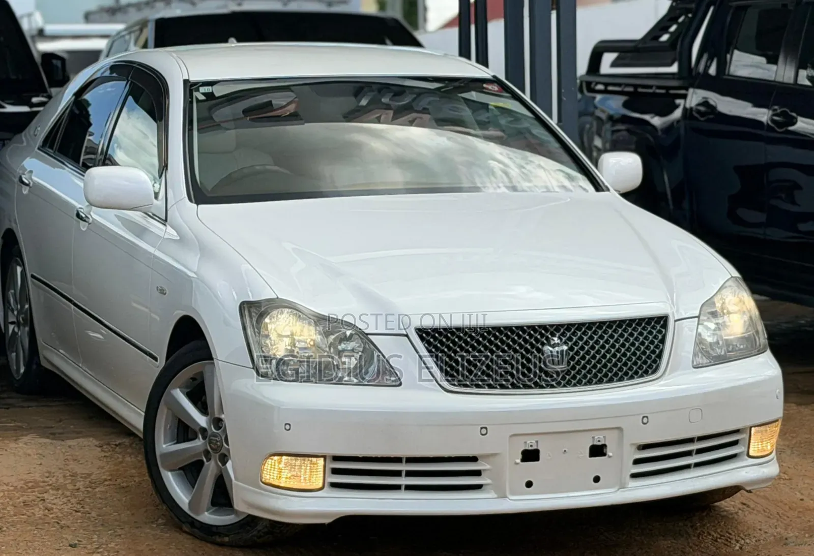 Toyota Crown 2004 White