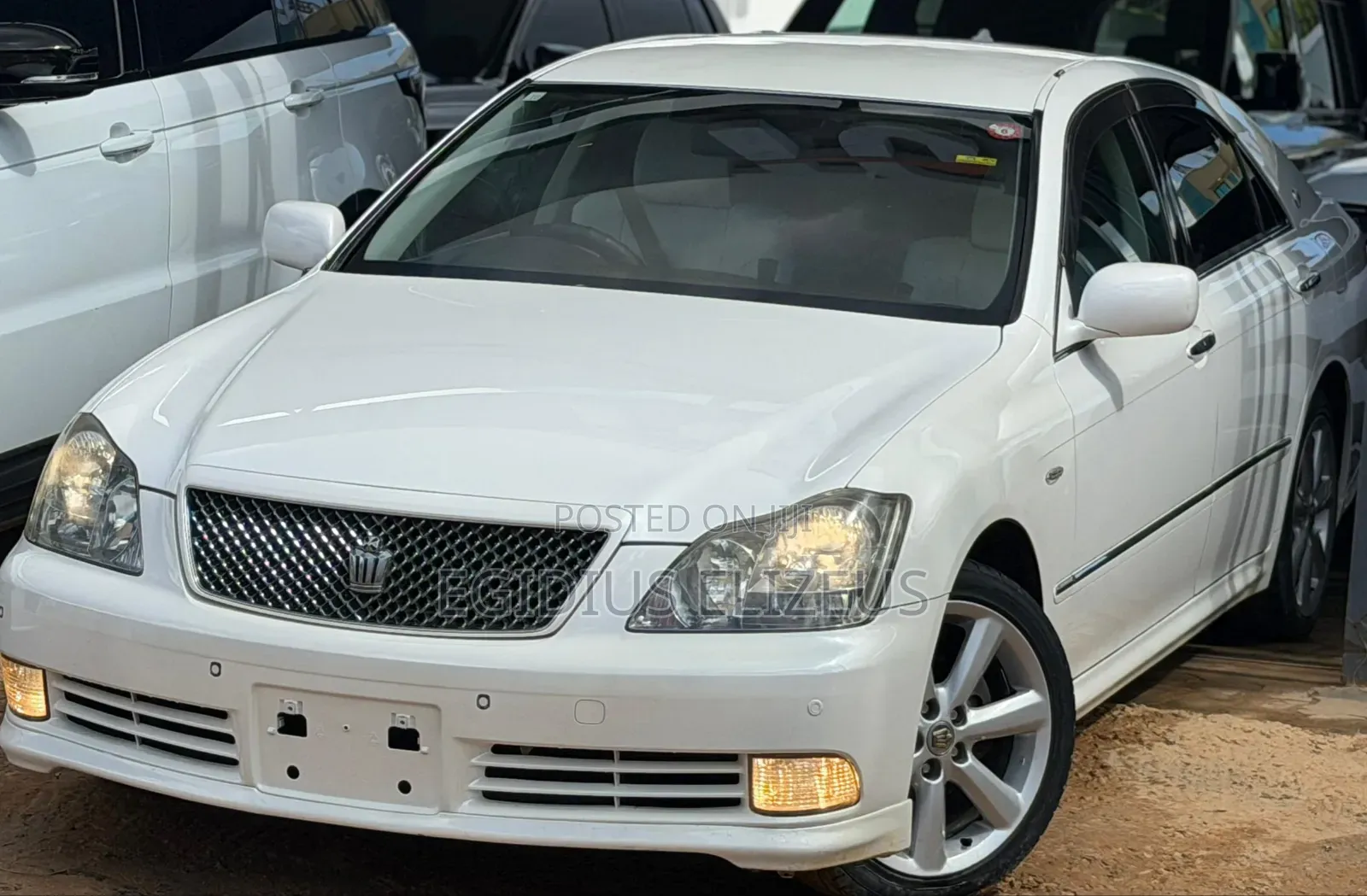 Toyota Crown 2004 White