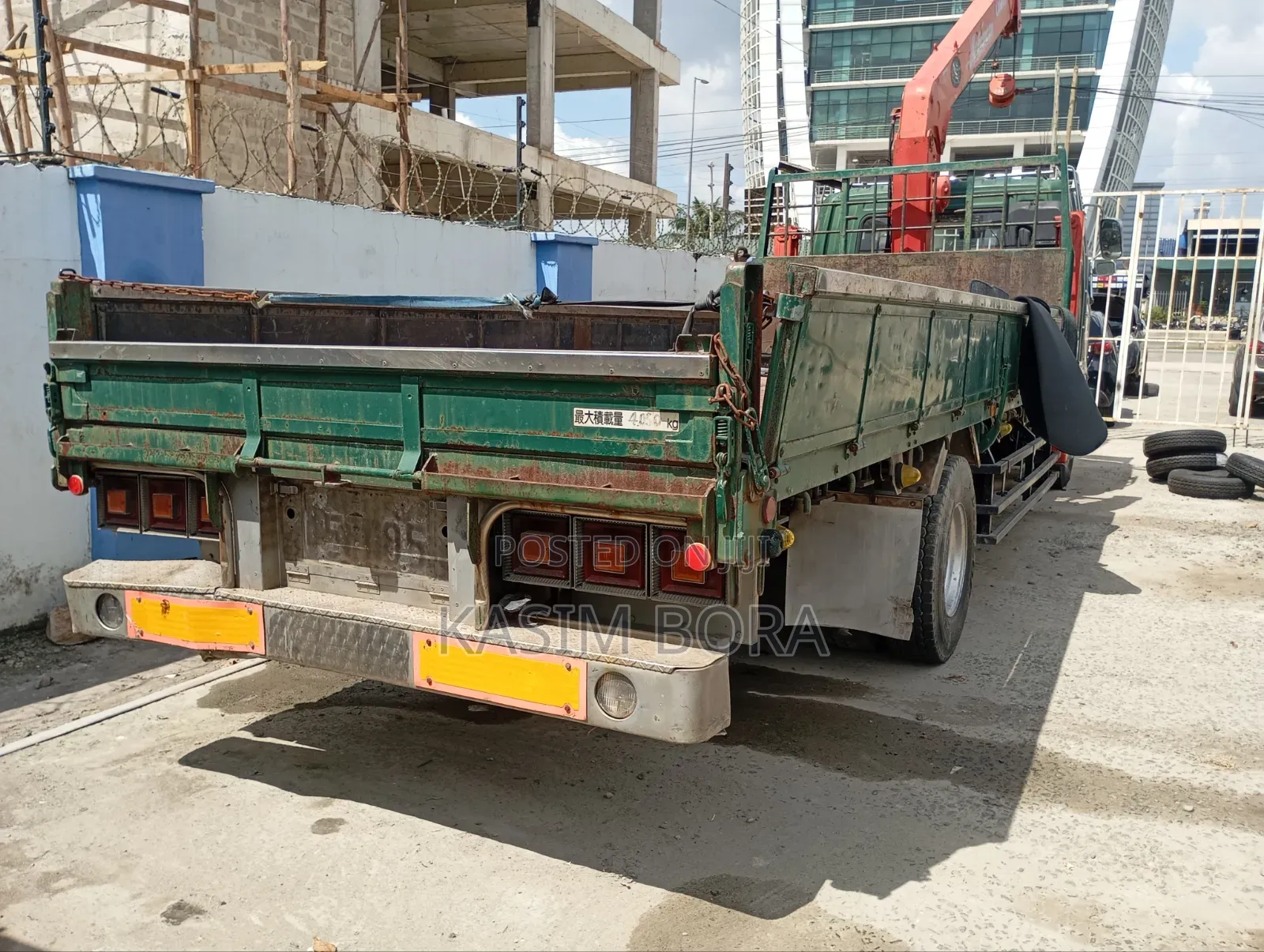 Mitsubishi Fuso 1999 Gray