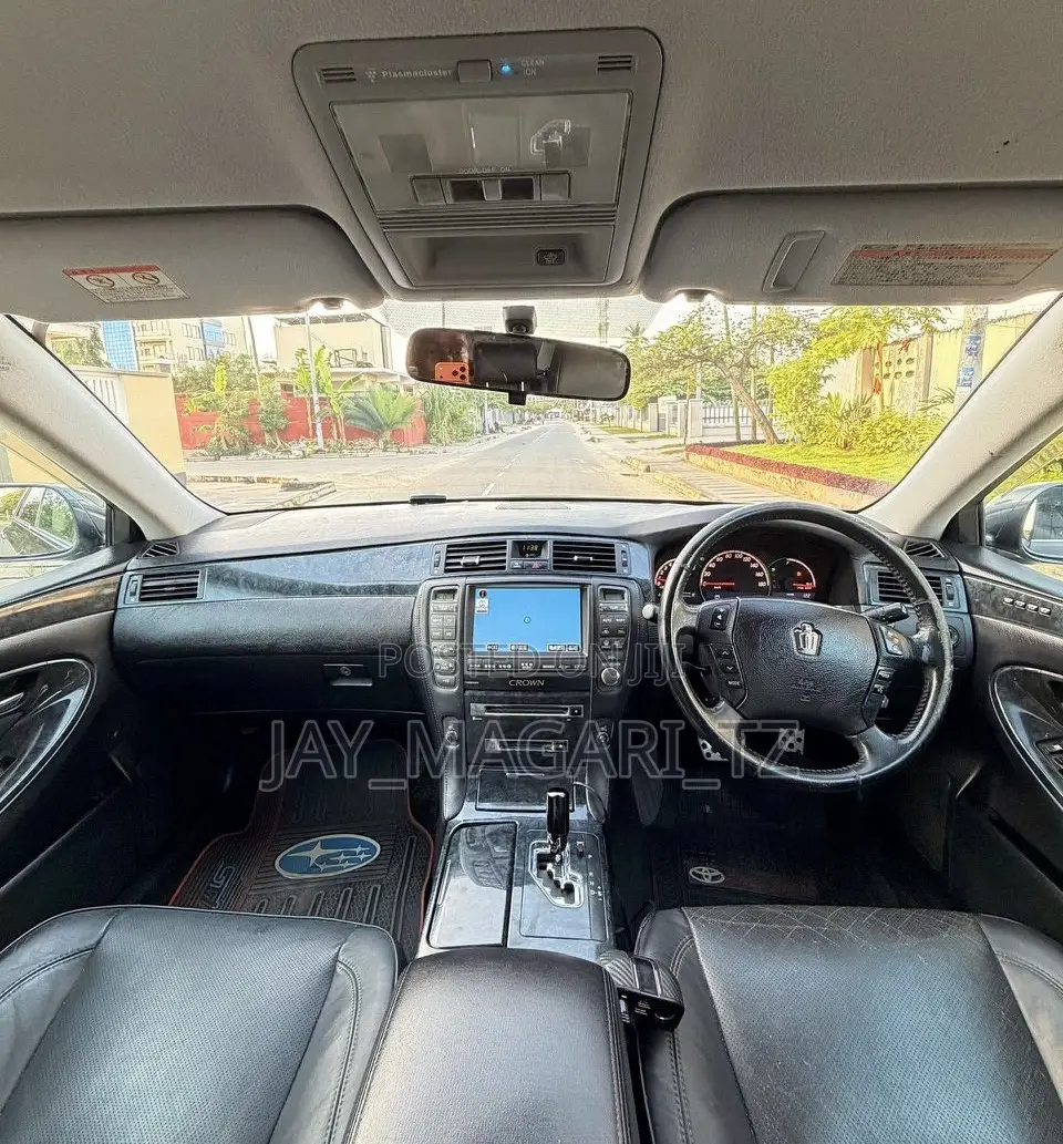 Toyota Crown 2007 Gray