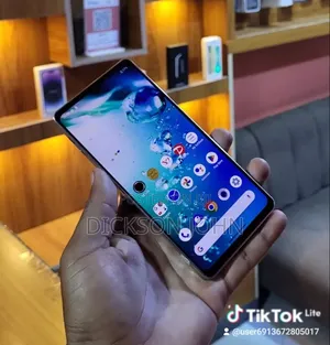 Sharp Aquos zero6 128 GB White