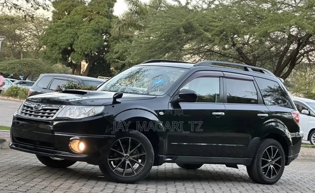 Subaru Forester 2010 Black