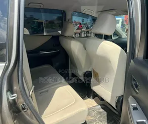 Toyota Ractis 2012 Gray