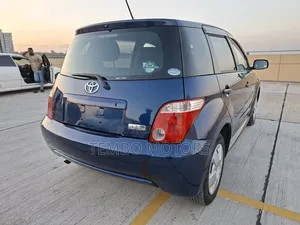 Toyota IST 2005 Blue