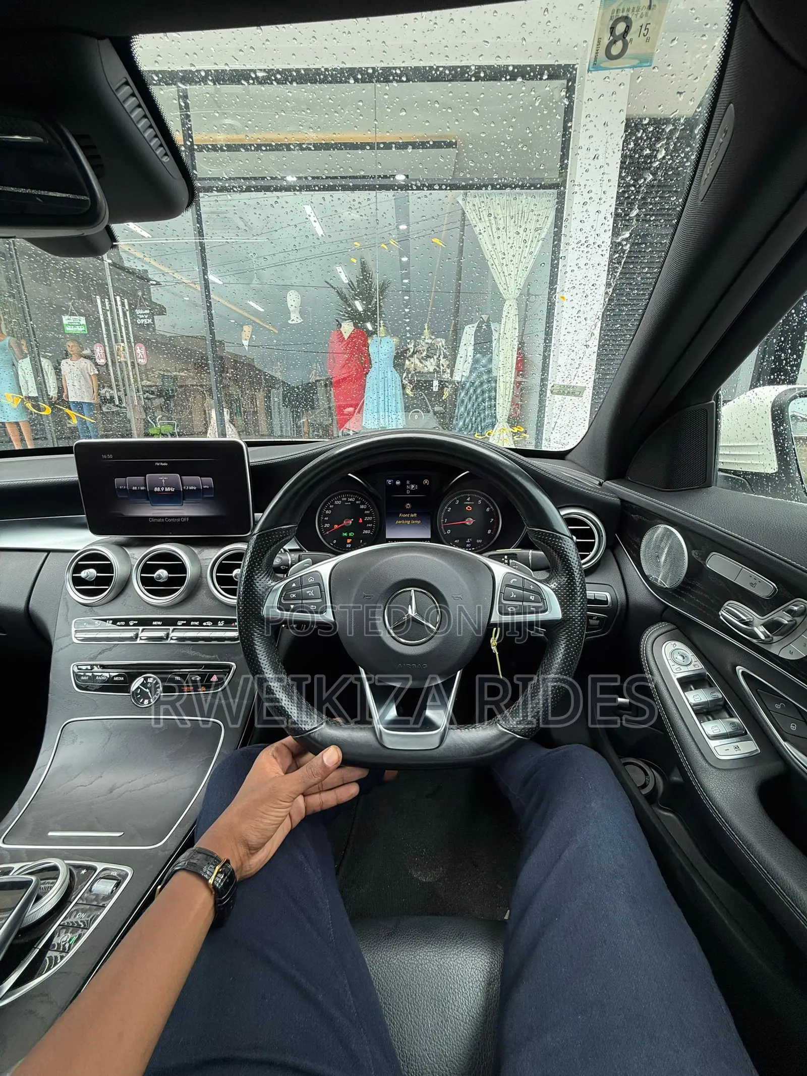 Mercedes-Benz C200 2015 Black