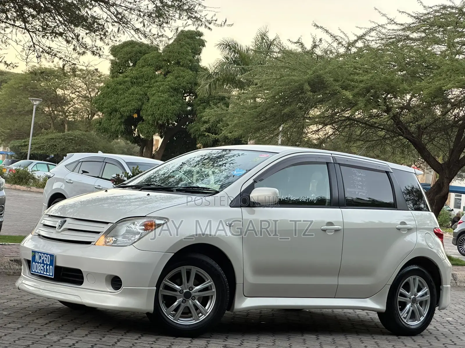 Toyota IST 2004 White