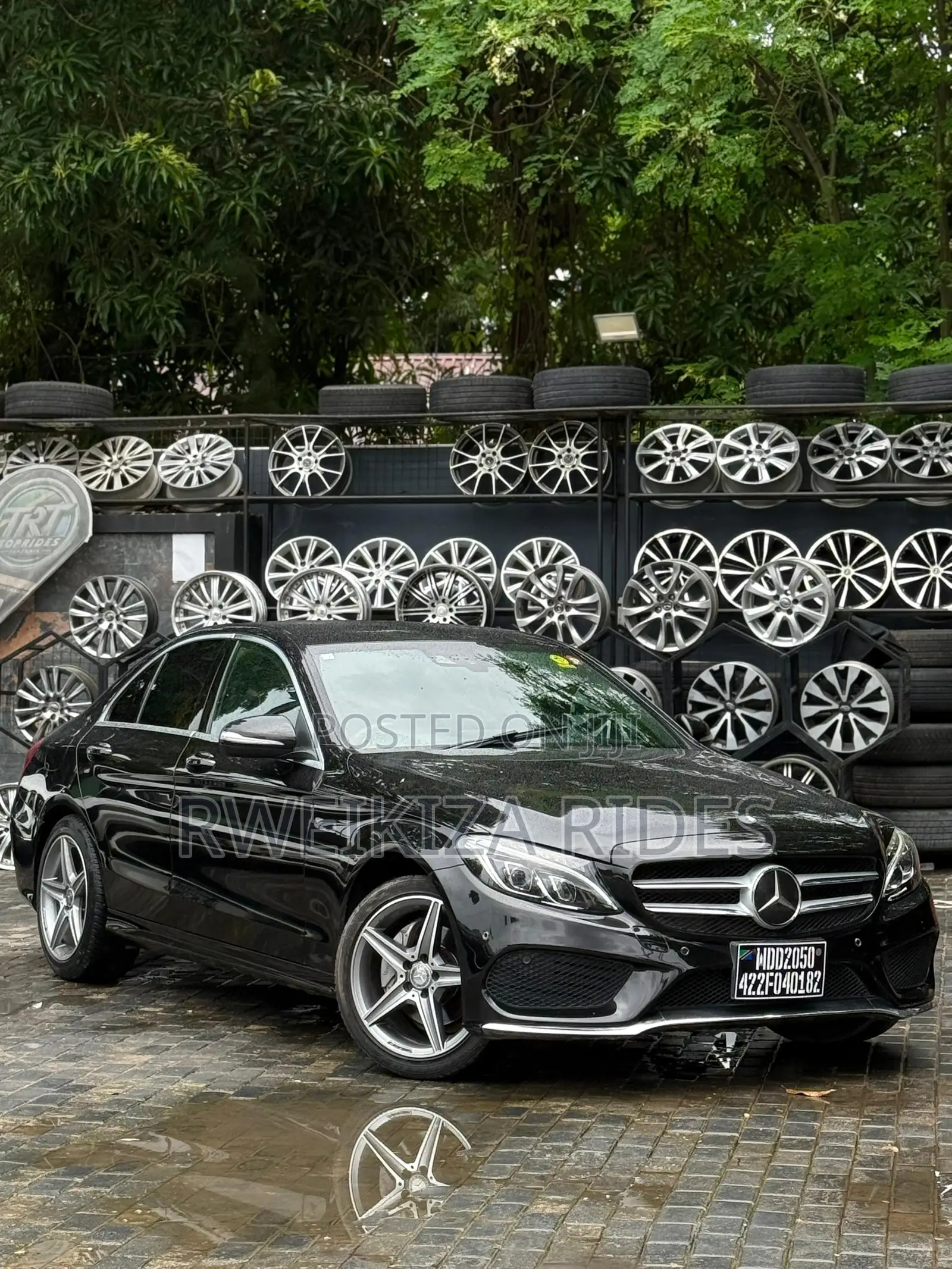 Mercedes-Benz C200 2015 Black
