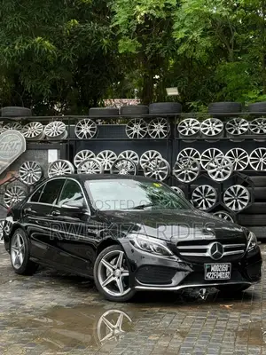 Mercedes-Benz C200 2015 Black