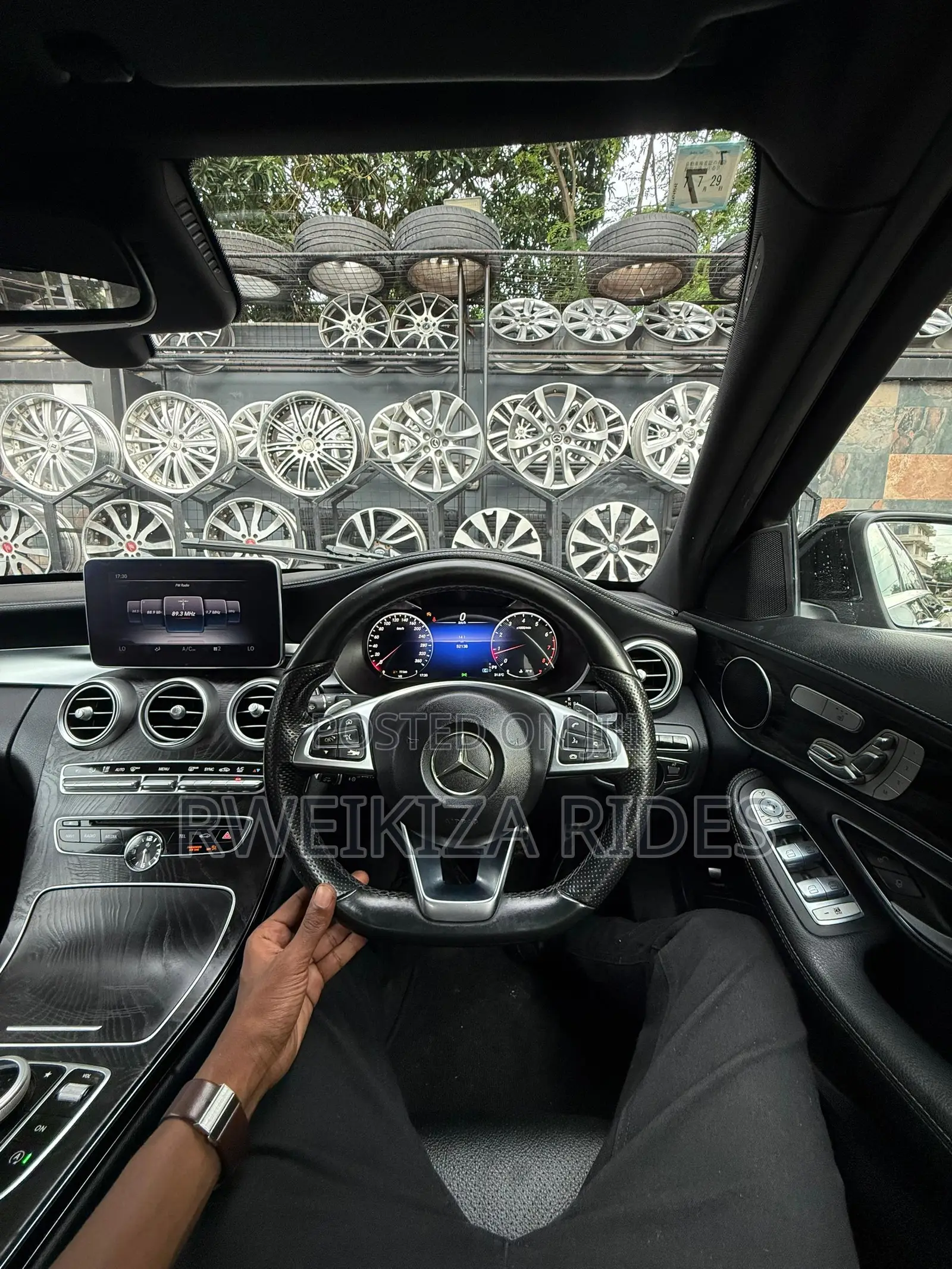 Mercedes-Benz C200 2015 Black